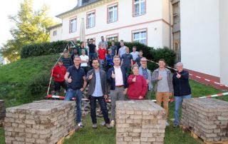 Platz schaffen für die Baumaschinen